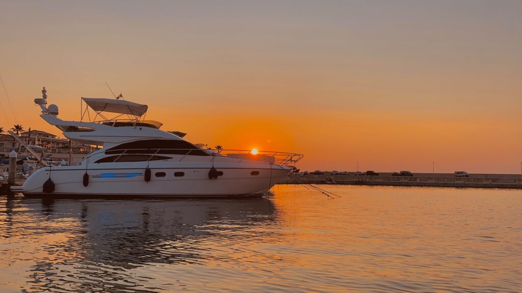 Princess42Flybridge-5