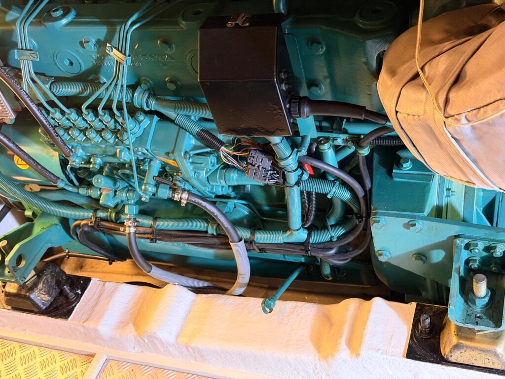 Princess42Flybridge-7